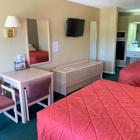 Americas Best Value Inn Meridian Bagian luar foto
