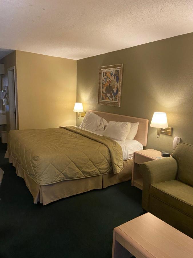 Americas Best Value Inn Meridian Bagian luar foto