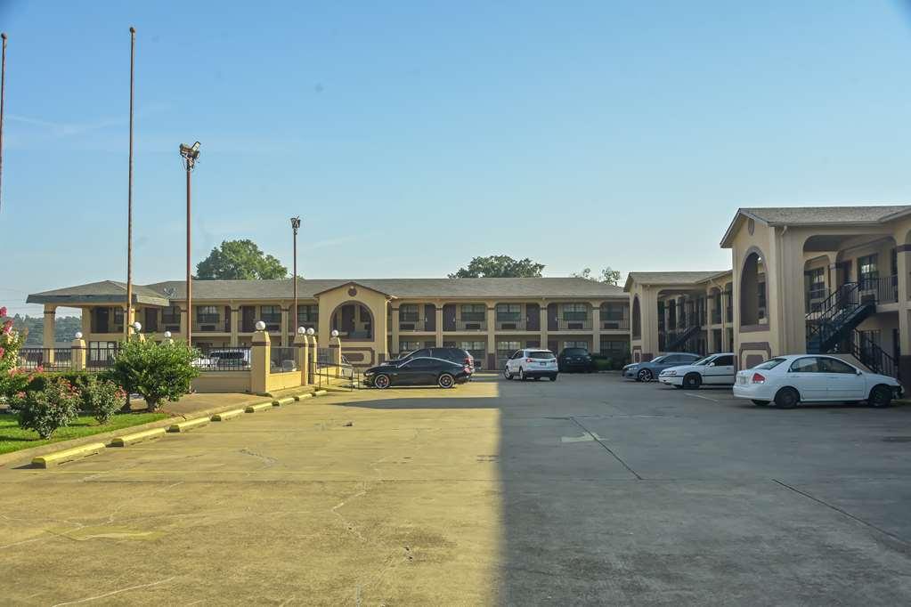 Americas Best Value Inn Meridian Bagian luar foto