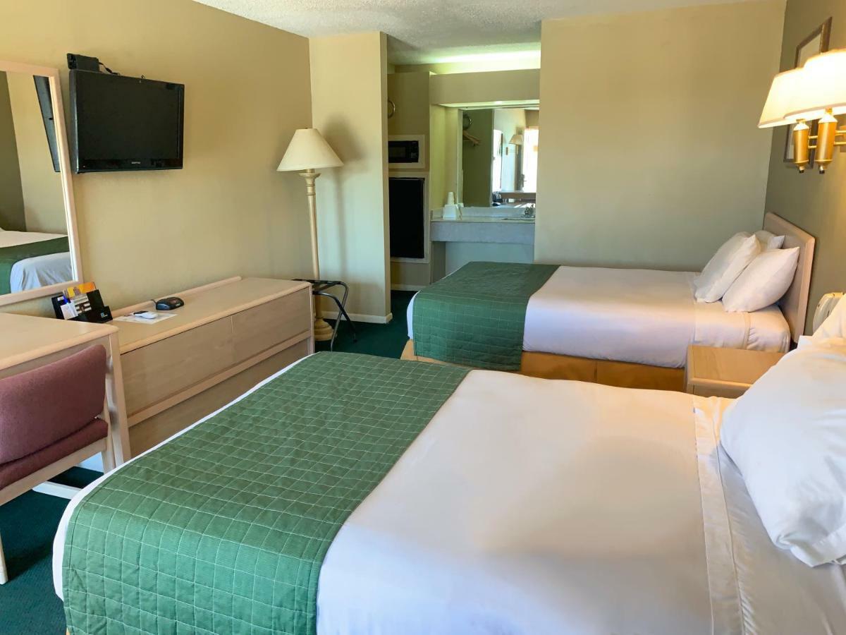 Americas Best Value Inn Meridian Bagian luar foto