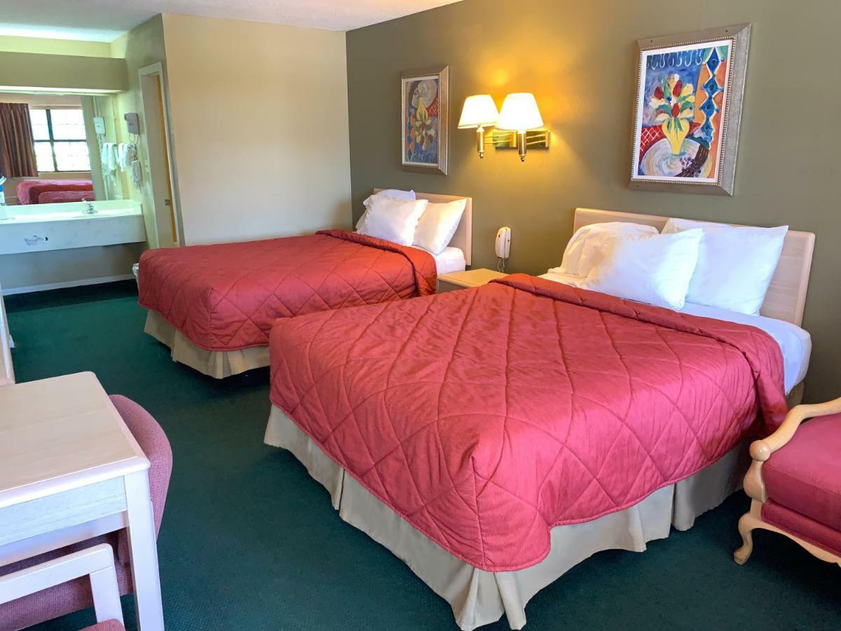 Americas Best Value Inn Meridian Bagian luar foto